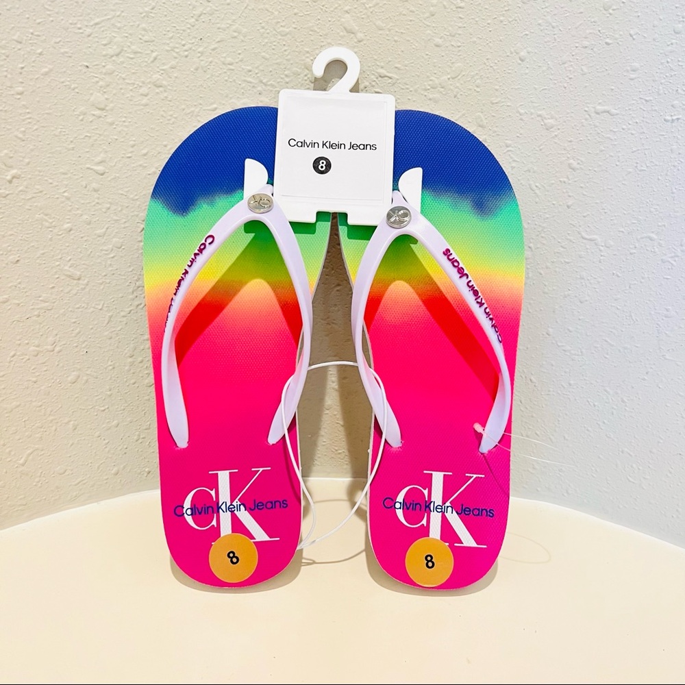 Calvin Klein Jeans Women’s Rainbow Flip Flips Size 8 NWT